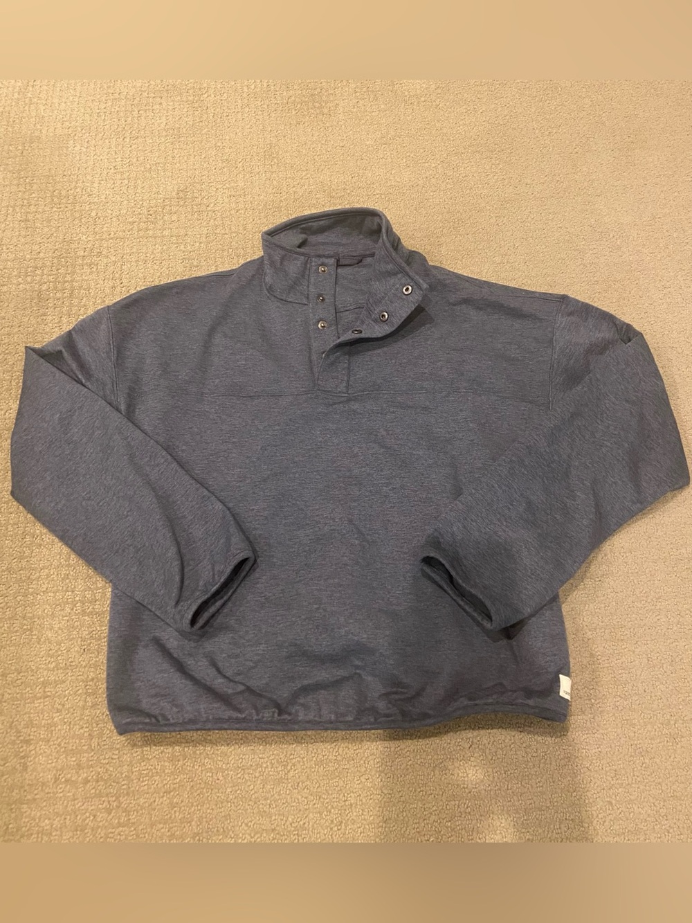 Vuori sweatshirt